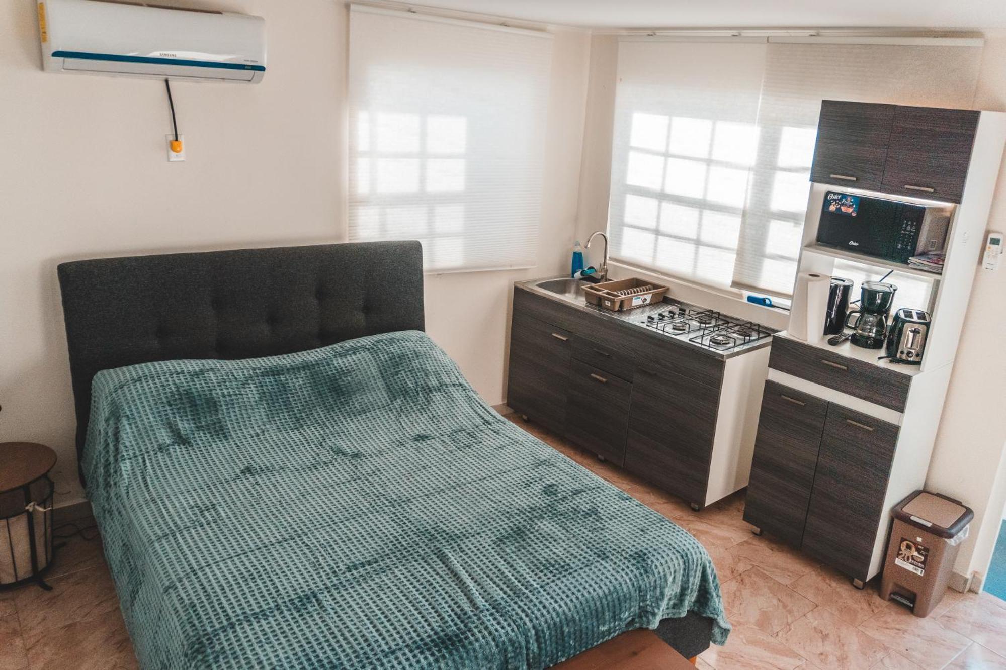 Klip Lagoon Apartsments Oranjestad Bagian luar foto