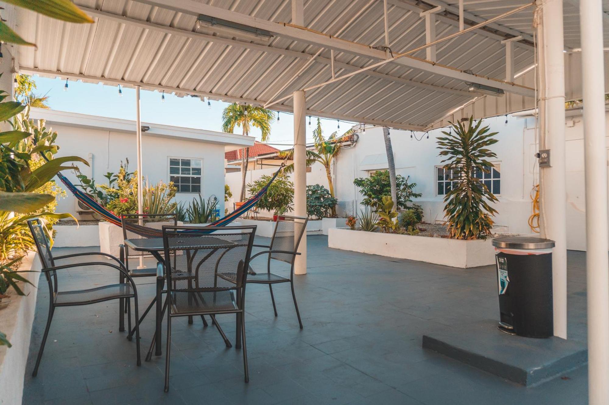 Klip Lagoon Apartsments Oranjestad Bagian luar foto